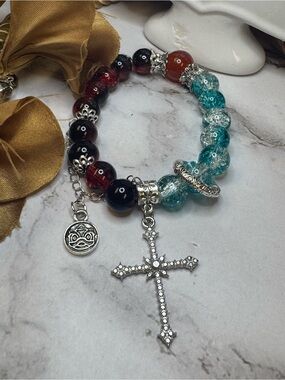 Handcrafted Aqua & Garnet Bead Cross Bracelet - Unbranded